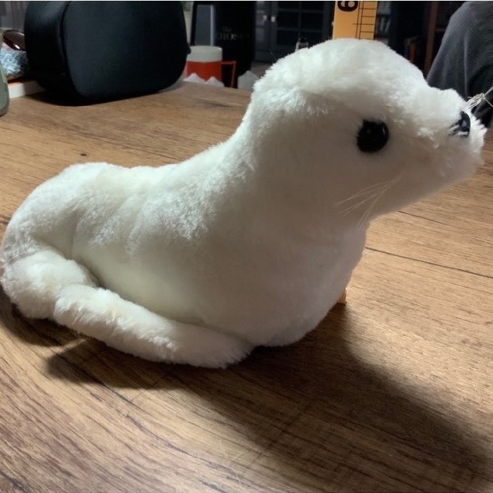 Dakin‎ White Seal 1976